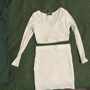 White two piece set